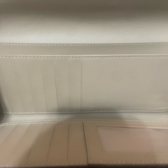 NWOT Pink leather Coach wallet - Picture 4 of 4